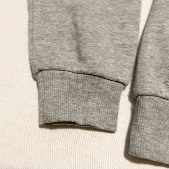 Disney Lion King Sweatshirt Graphic Outline Size Small Sweater - Picture 13 of 16